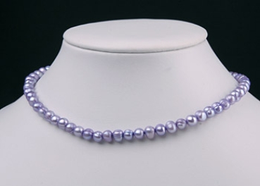 P067 Echter Süßwasser-Perlen-Strang oval 6-7mm 40cm lang offen violett