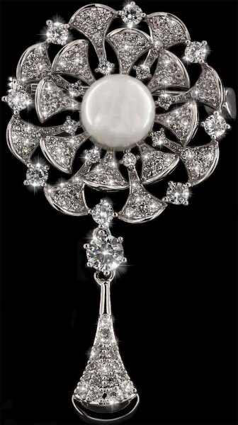 Brosche Blüte silberfarben mit Perle und vielen weissen Strass Steinen BR021