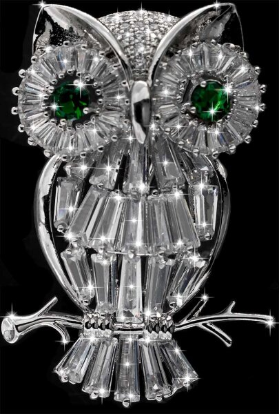 Brosche Eule silberfarben mit grünen und vielen weissen Strass Steinen BR060