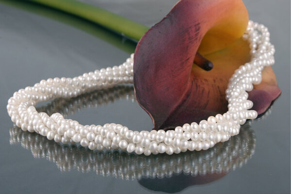 Echte Zucht-Perlen-Kette P026 Weiß 5-reihig gedreht Perlen-Collier 45cm