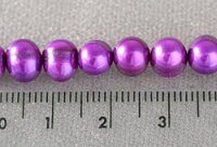 P406 Echter Süßwasser-Perlen-Strang oval 5-6mm 40cm lang offen signalviolett
